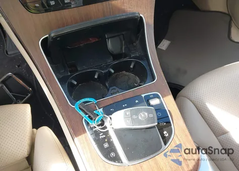 2022 Mercedes-Benz Glc 300 Suv z USA, uszkodzony, nr VIN W1N0G8DB7NV332123